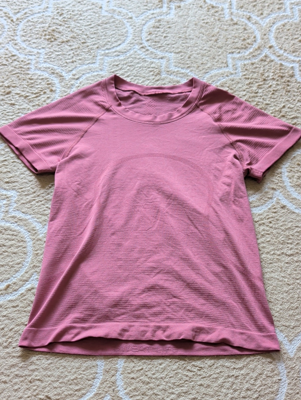 Lululemon Swiftly Tech Short Sleeve 2.0 *Race Pink EUC